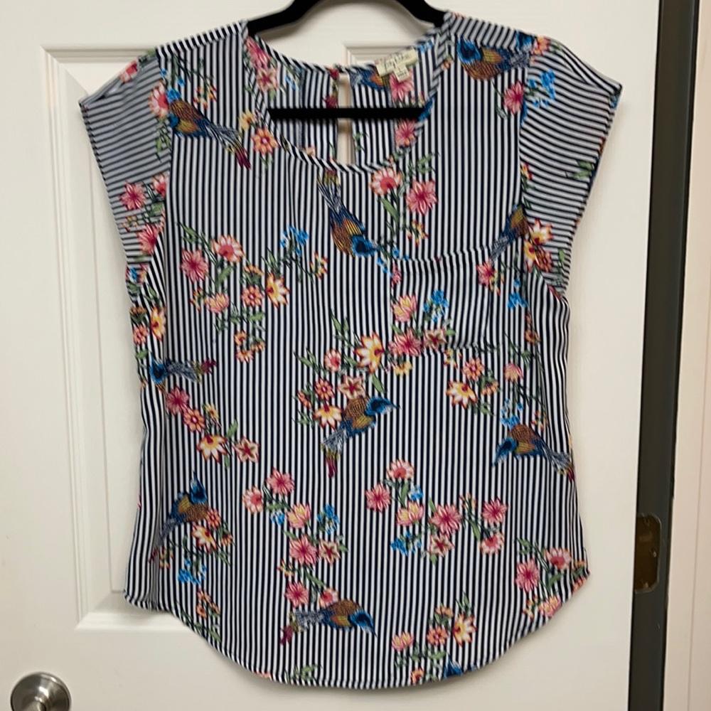 Cap Sleeve Blouse With Bird Pattern - image 1